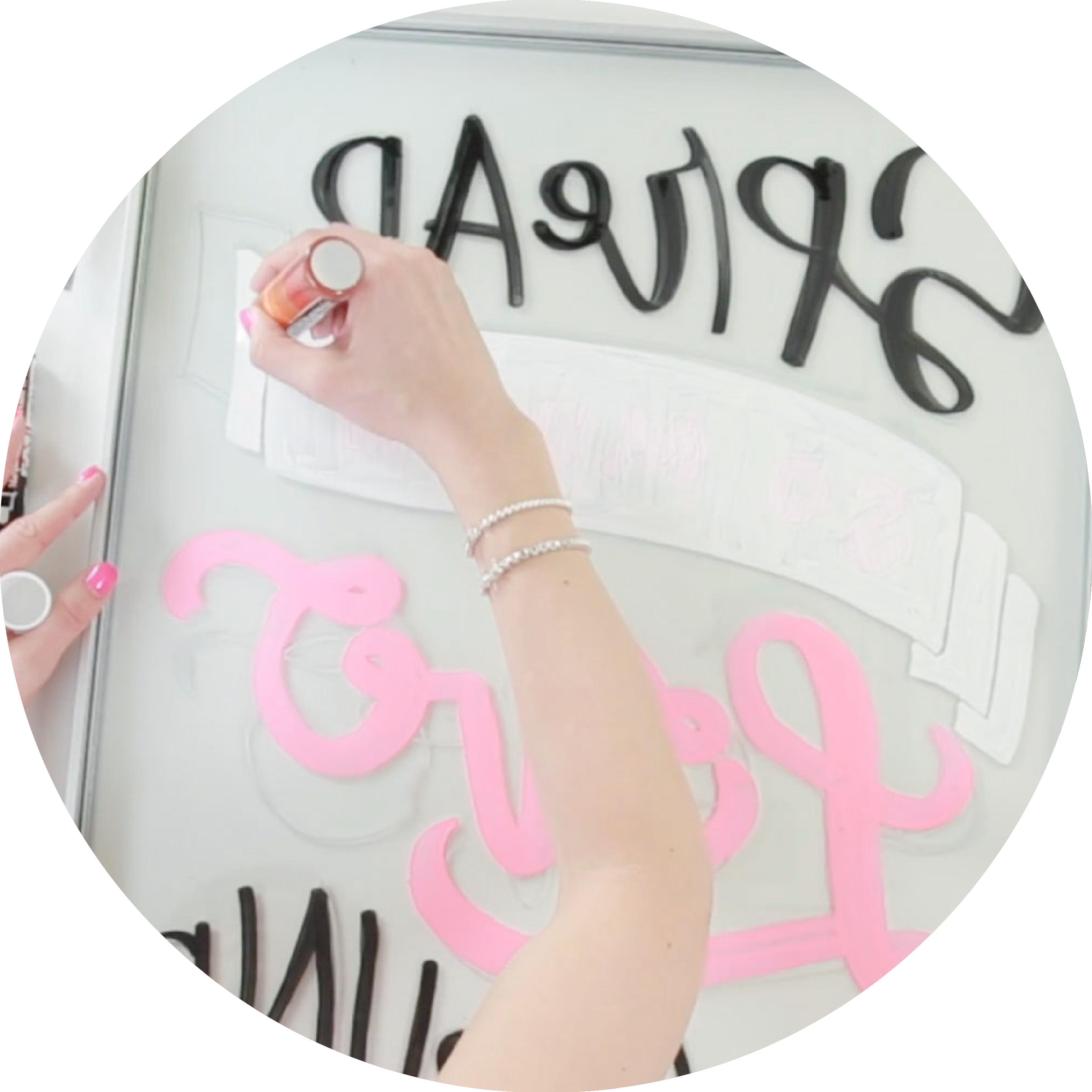 Take your lettering skills to the next level with this advanced online power course from amandaarneill.com taught by Amanda Arneill and Alisse Courter where you will learn how to successfully use and blend colors, embellish your letters and letter on different surfaces like glass, chalkboard, wood and canvas to create stunning pieces.