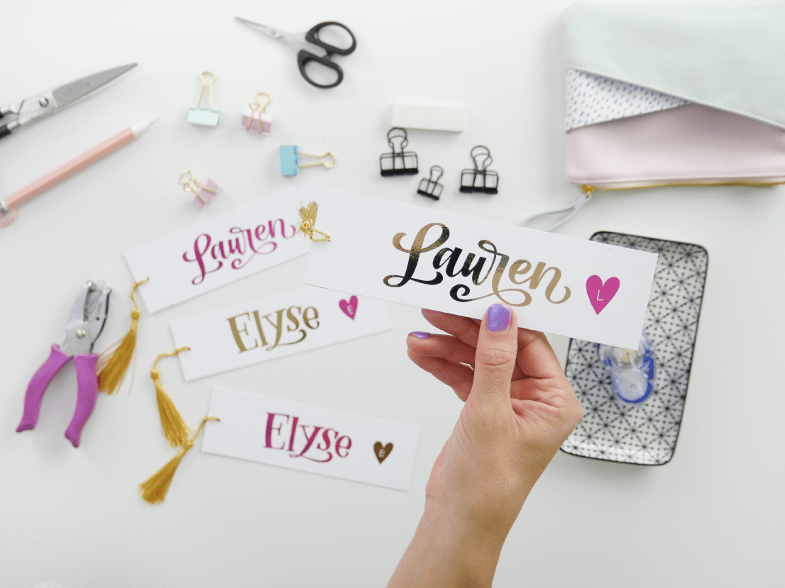 Learn everything you need to know about foiling using the Heidi Swapp Minc machine in this 4 part video tutorial series from Amanda Arneill, hand lettering artist and teacher.