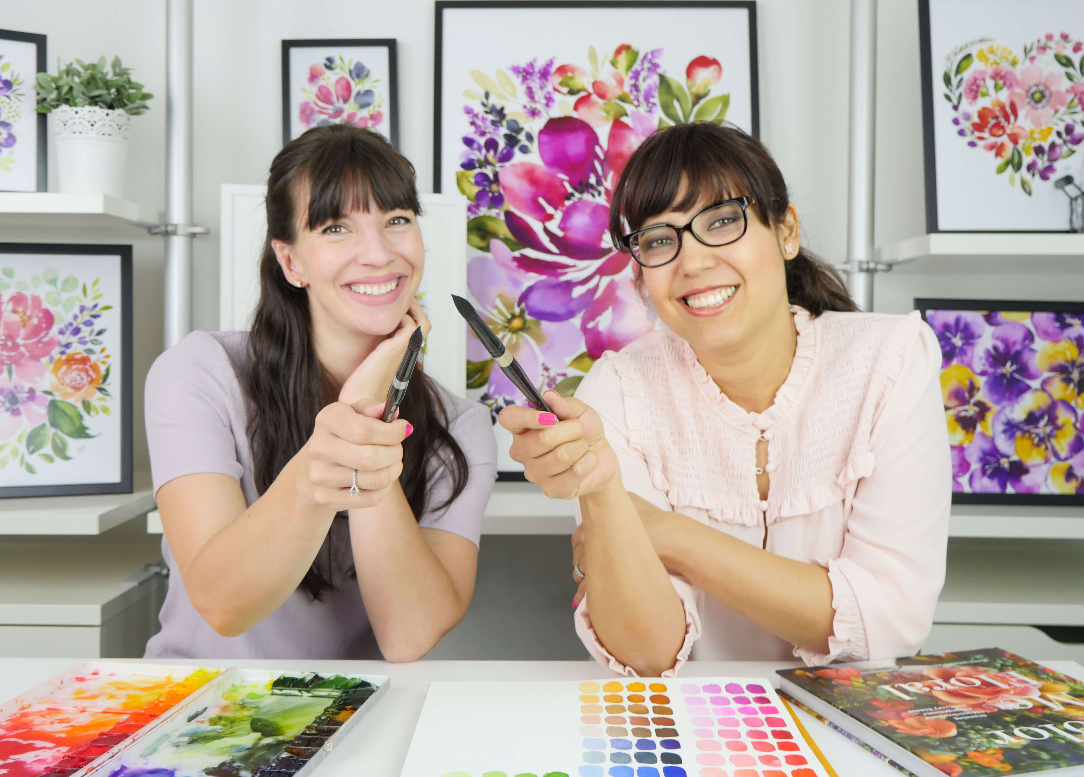 Learn how to quickly create breathtaking watercolor floral compositions in this online, self-paced, beginner-friendly course taught by Jeannie Dickson and Amanda Arneill.